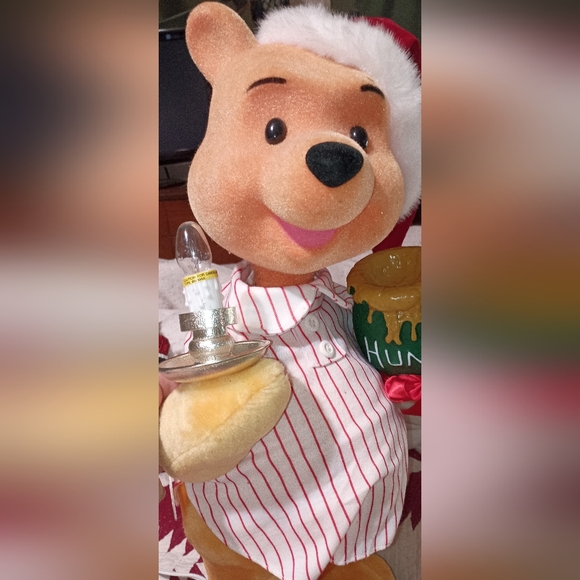 WinnIe The Pooh Motion-ette Animated Christmas Decoration 1995 Disney Telco - Picture 2 of 6